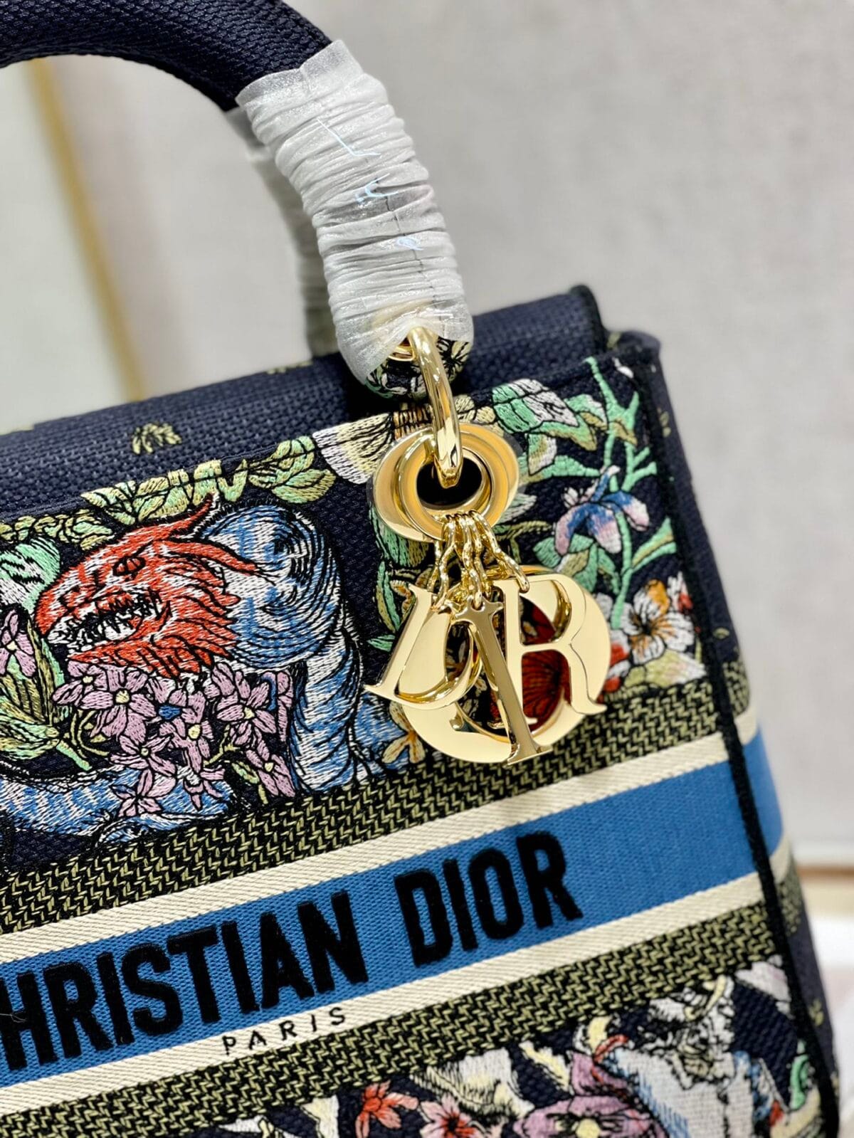 Dior Medium Lady D-Lite Blue Multicolor D-Constellation Embroidery M0565Oruv_M928 24Cm - Image 4
