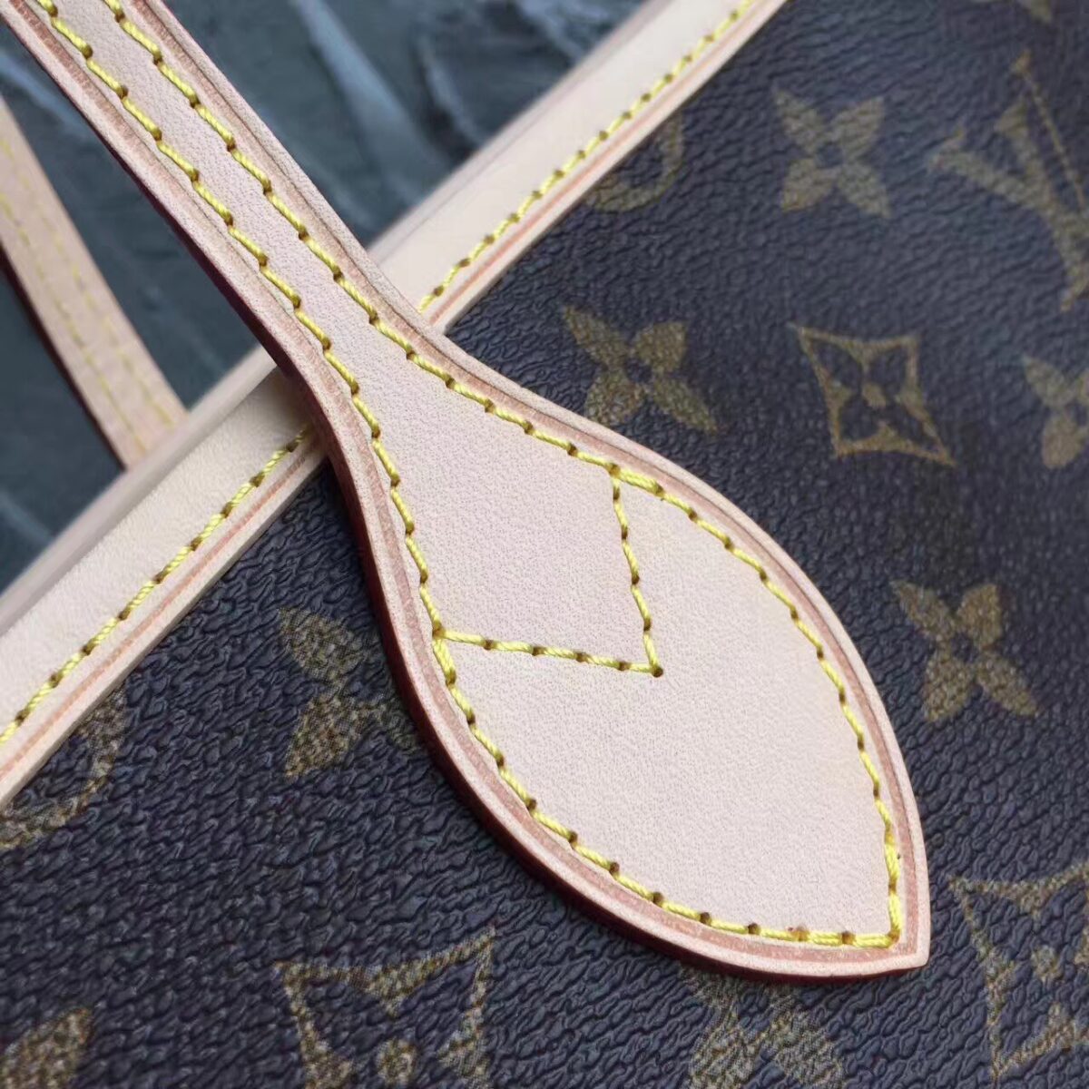 Louis Vuitton Neverfull Gm Beige M40990 - Image 3