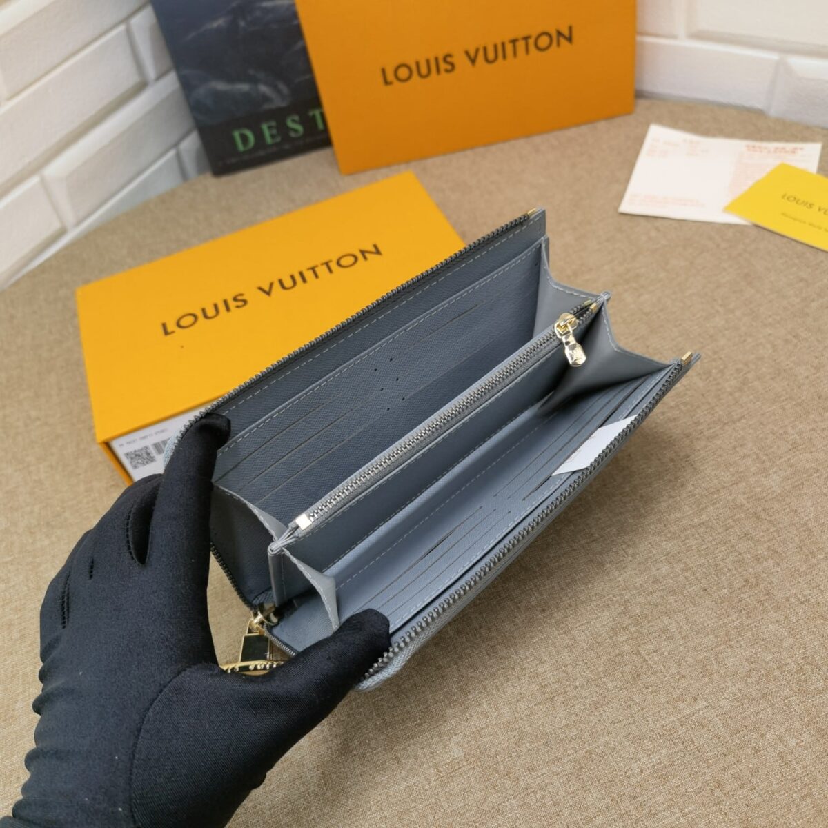 Louis Vuitton Cosmos Long Wallet Monogram Canvas M63237 - Image 7