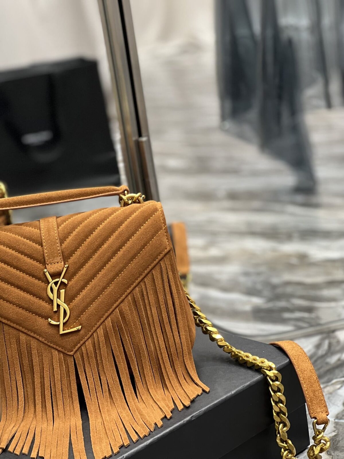 Saint Laurent College Medium Suede Shoulder Bag Brown 24Cm - Image 3