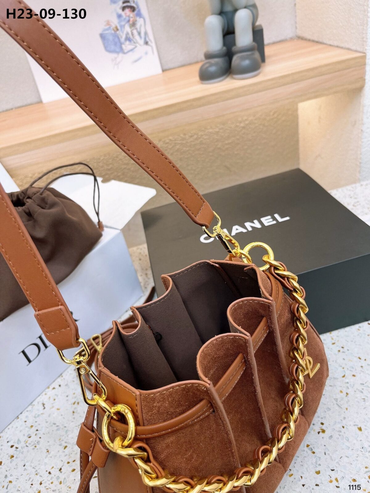 Saint Laurent Bucket Bag Brown 23Cm - Image 9