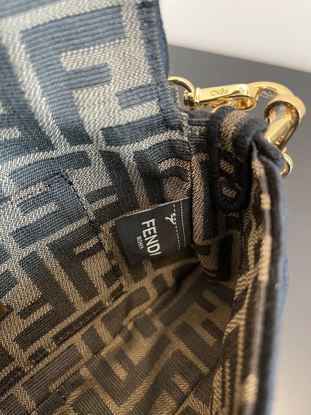 Fendi Mini Baguette Brown 8Bs017A6V5F17U4 - Image 10