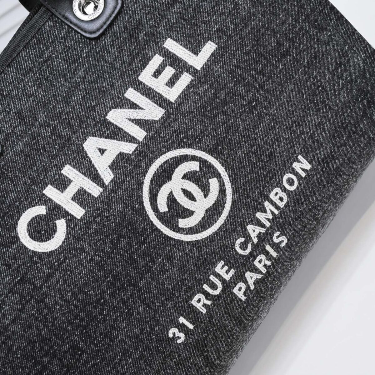 Chanel Large Tote Sliver Tone Metal Black Tote 38Cm A66941B06387 - Image 5