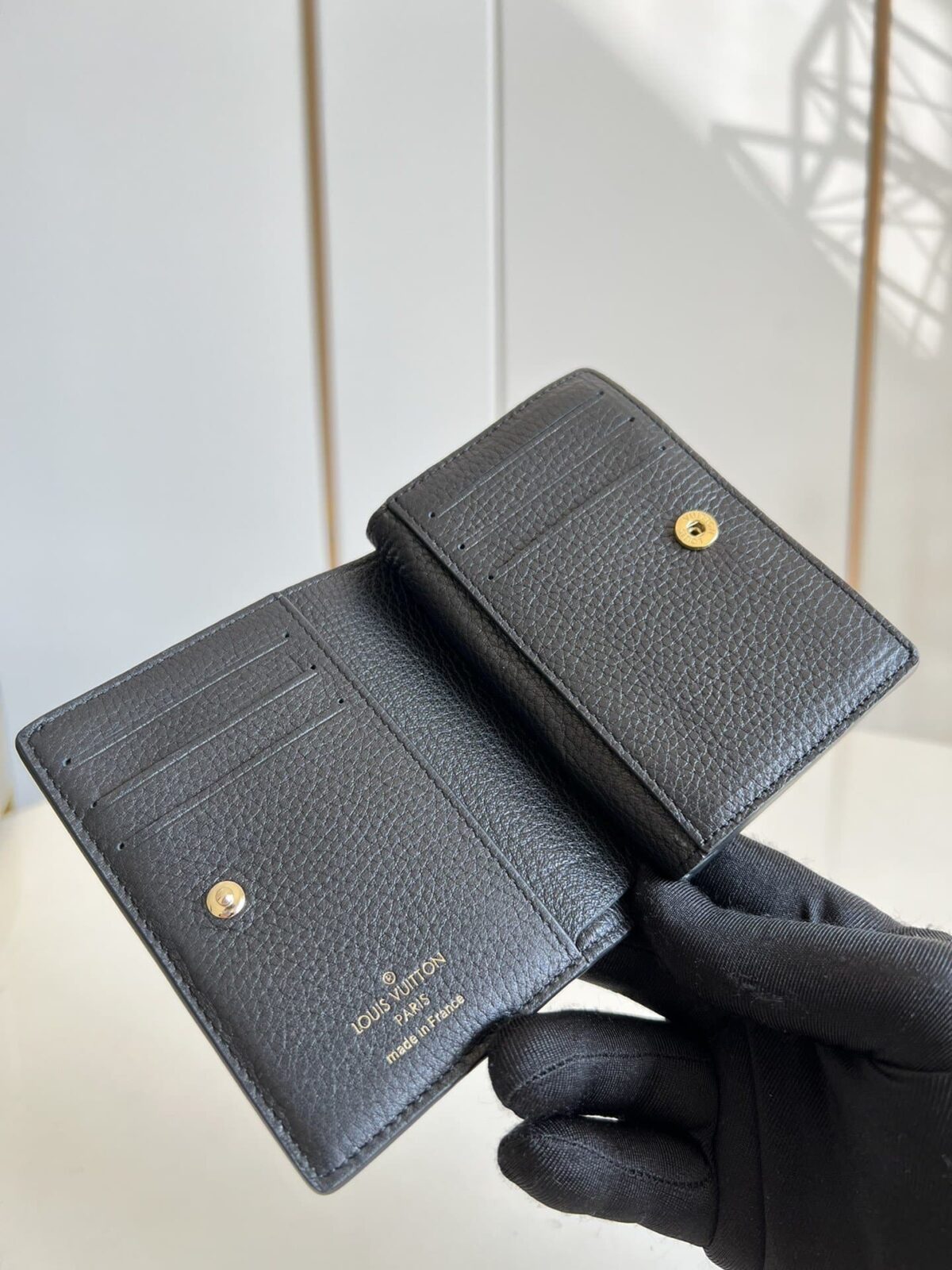 Louis Vuitton Cléa Wallet Black M81139 - Image 3