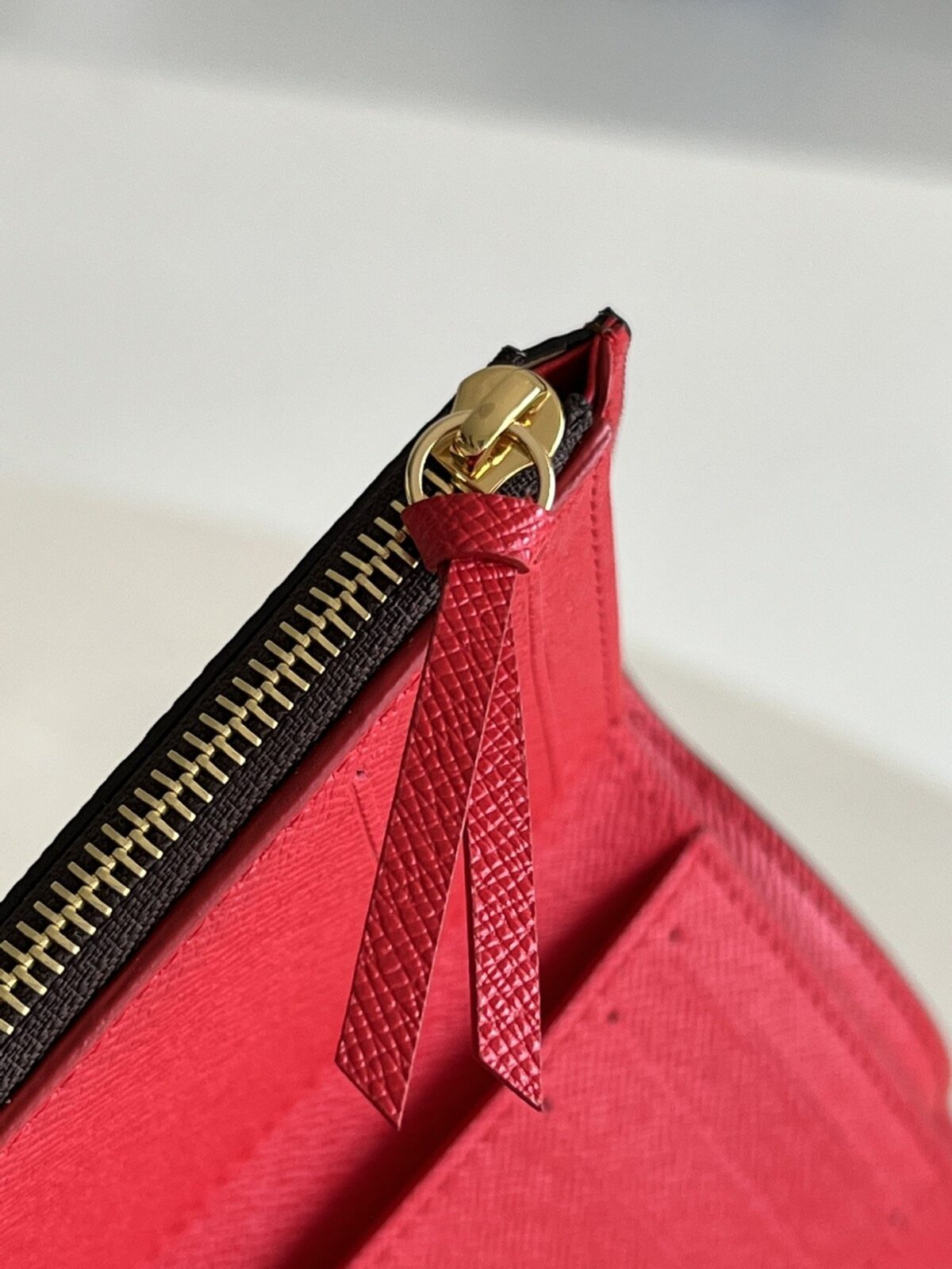 Louis Vuitton Victorine Wallet Damier Canvas 12Cm Red N41659 - Image 7