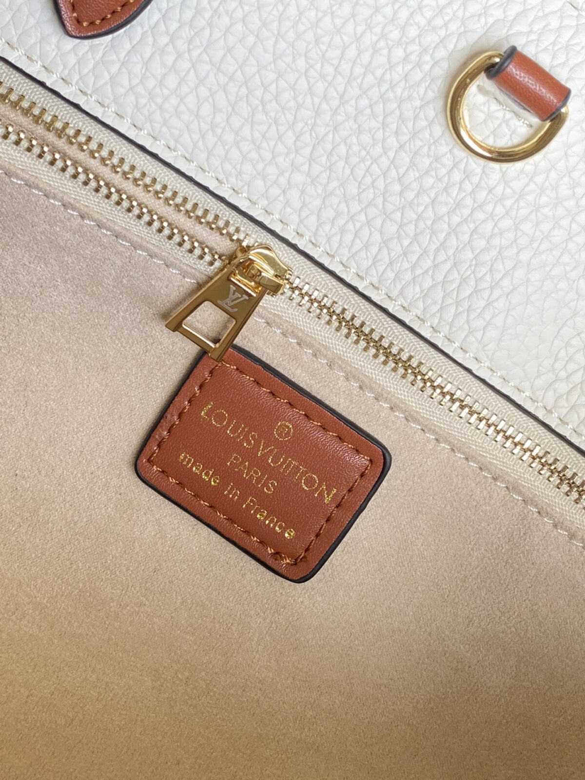 Louis Vuitton Onthego Gm White Bag 41Cm M44558 - Image 2