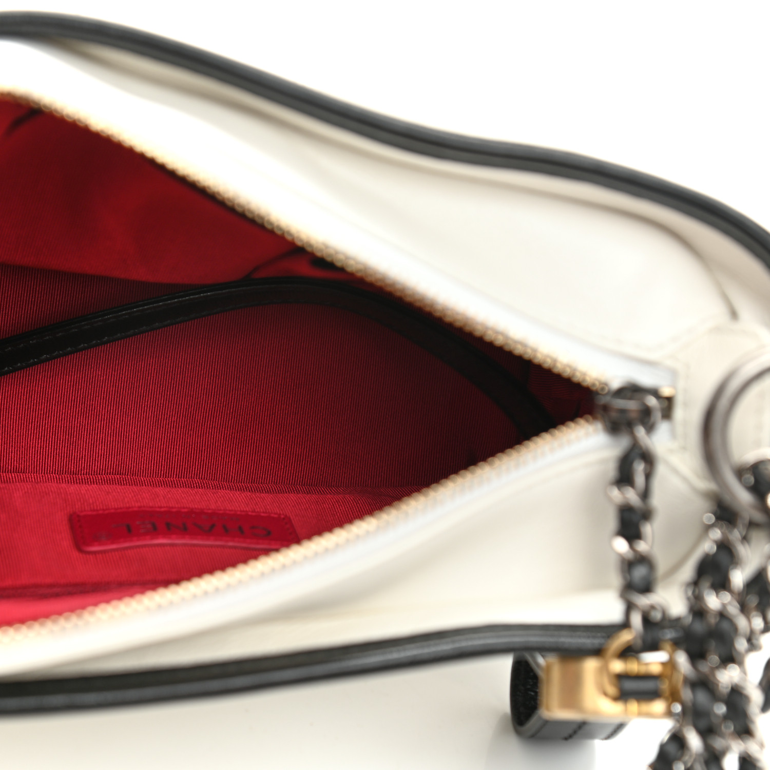 Chanel Gabrielle Hobo Small Calfskin White - Image 7